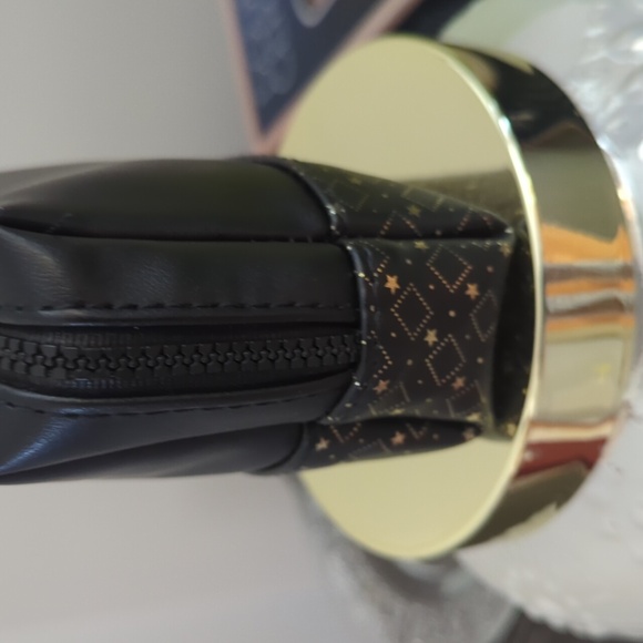 YSL Beaute Cosmetic Bag - Picture 5 of 6